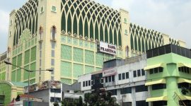 foto tanah abang katika belum sepi pengunjung