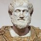 patung aristoteles yang dijadikan simbol ilmu pengetahuan