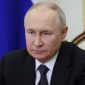 Putin saat memimpin rapat mendesak
