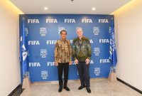 Presiden Jokowi Foto di Kantor FIFA Jakarta