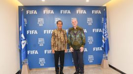 Presiden Jokowi Foto di Kantor FIFA Jakarta