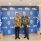 Presiden Jokowi Foto di Kantor FIFA Jakarta