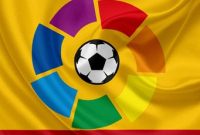 foto logo La Liga dengan Background warna bendera