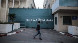 Foto Genung Pengungsian Yang Dikelola UNRWA