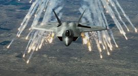 Pesawat f 22 raptor Khusu untuk menyerang sasaran