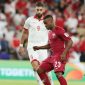 Pemain Qatar sedang Menghadapi Lebanon