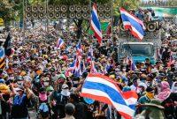 Demonstrasi Rakyat Thailand Yang Turun ke Jalan